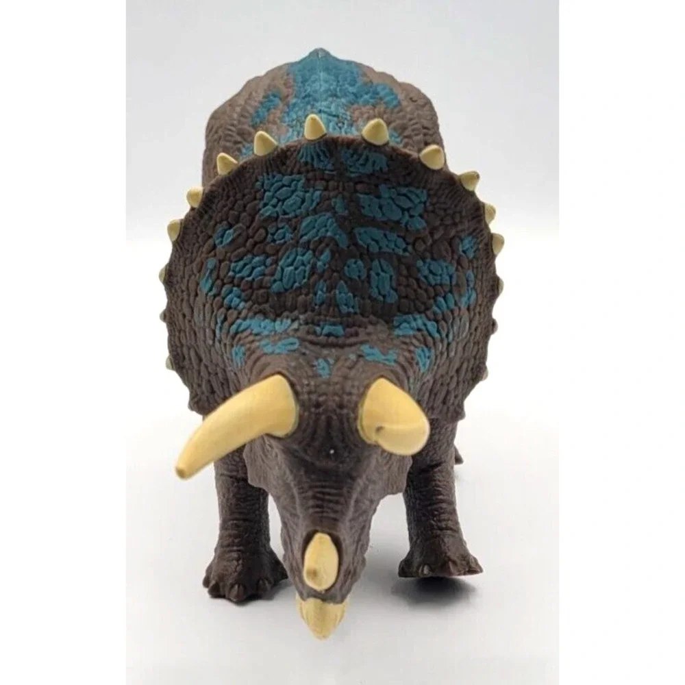 JURASSIC WORLD CAMP CRETACEOUS PRIMAL ATTACK SOUND STRIKE‎ TRICERATOPS FIGURE